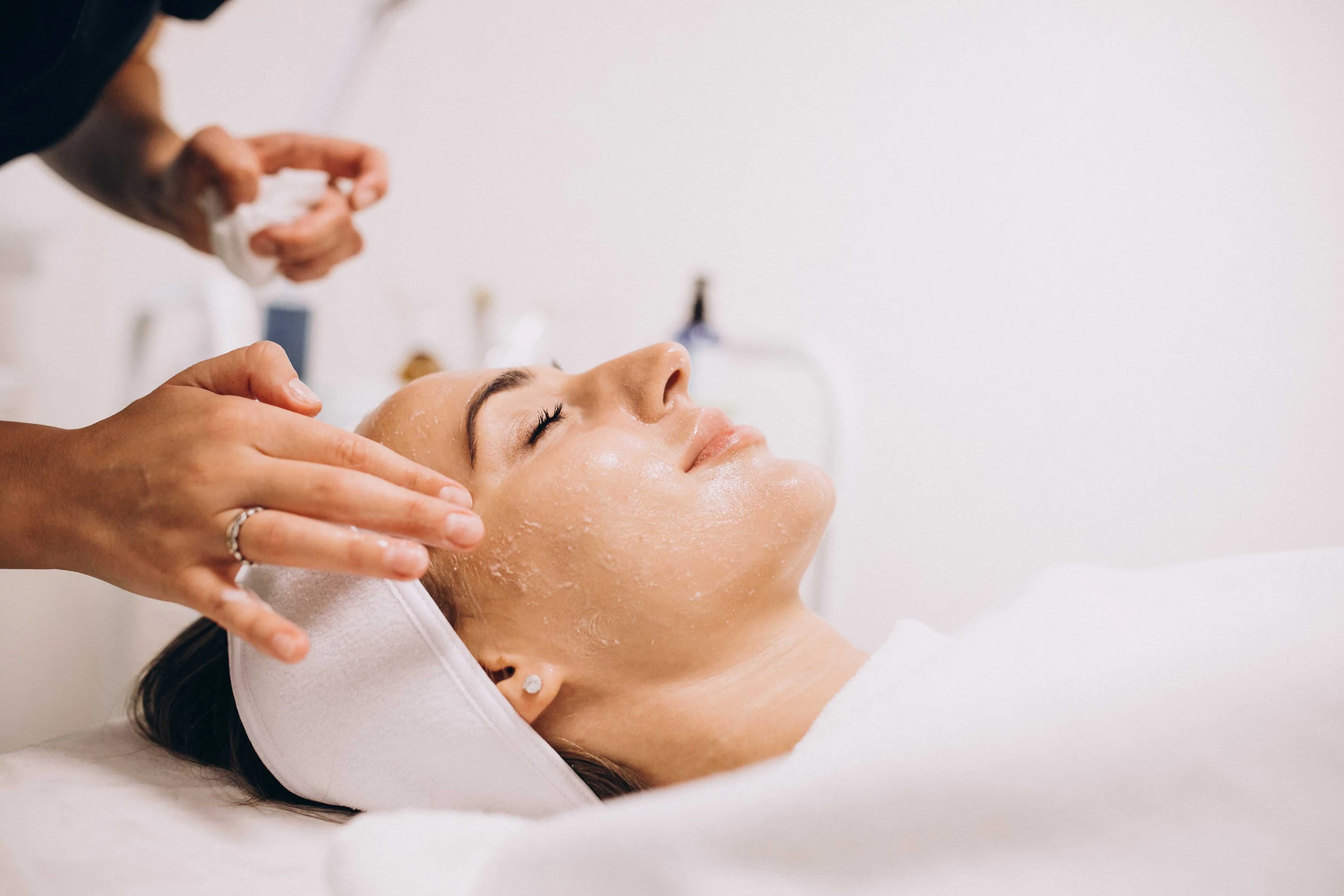 The Truth About Chemical Peels: Benefits, Risks, and Key Facts